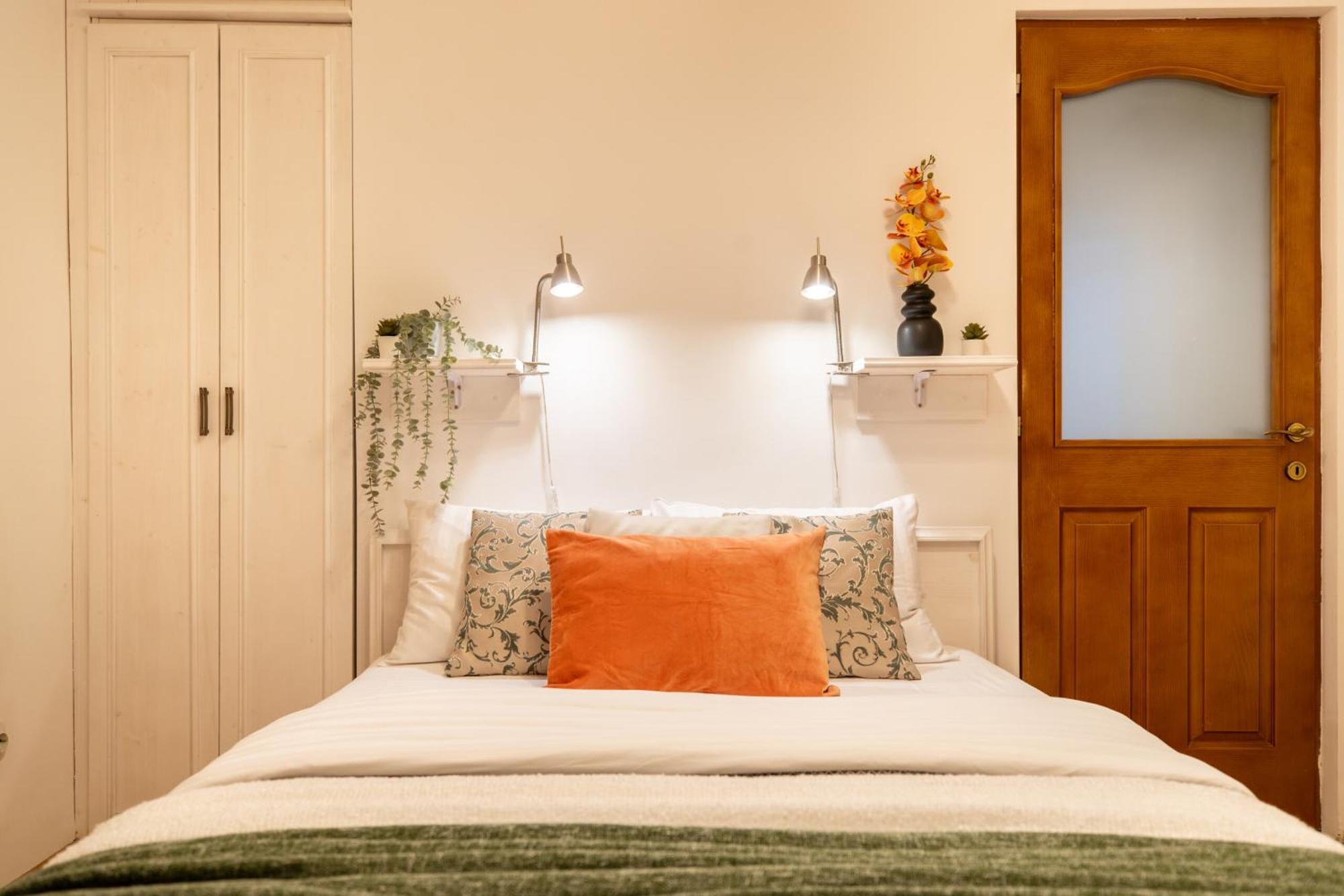 2Br Apartment At Piata Natiunilor Unite: Perfect For City Center Stays 布加勒斯特 外观 照片
