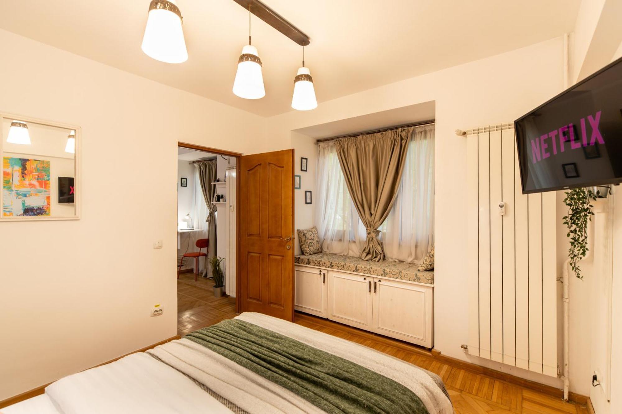 2Br Apartment At Piata Natiunilor Unite: Perfect For City Center Stays 布加勒斯特 外观 照片